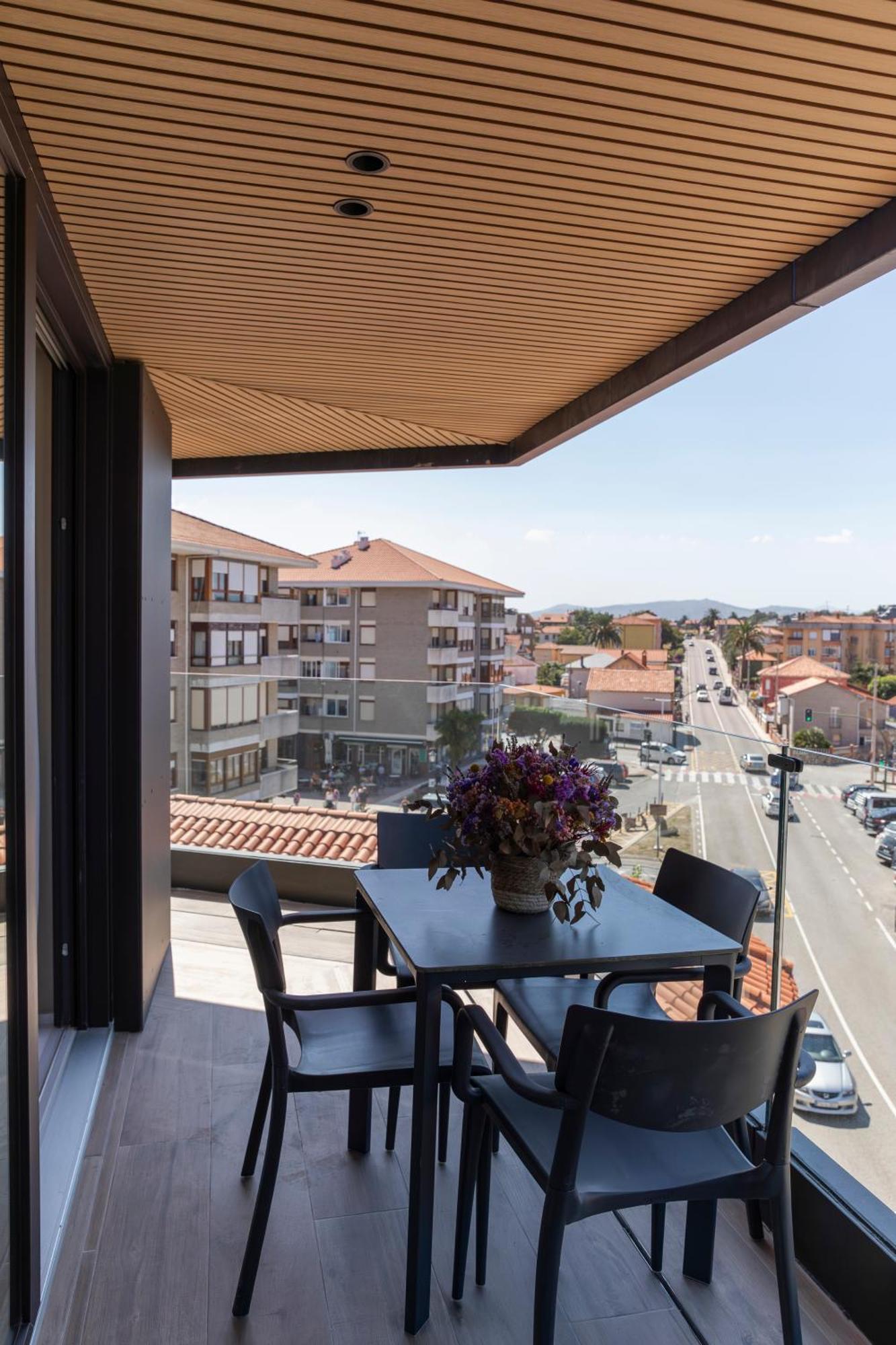 Apartamentos Plaza Center Suances Eksteriør billede